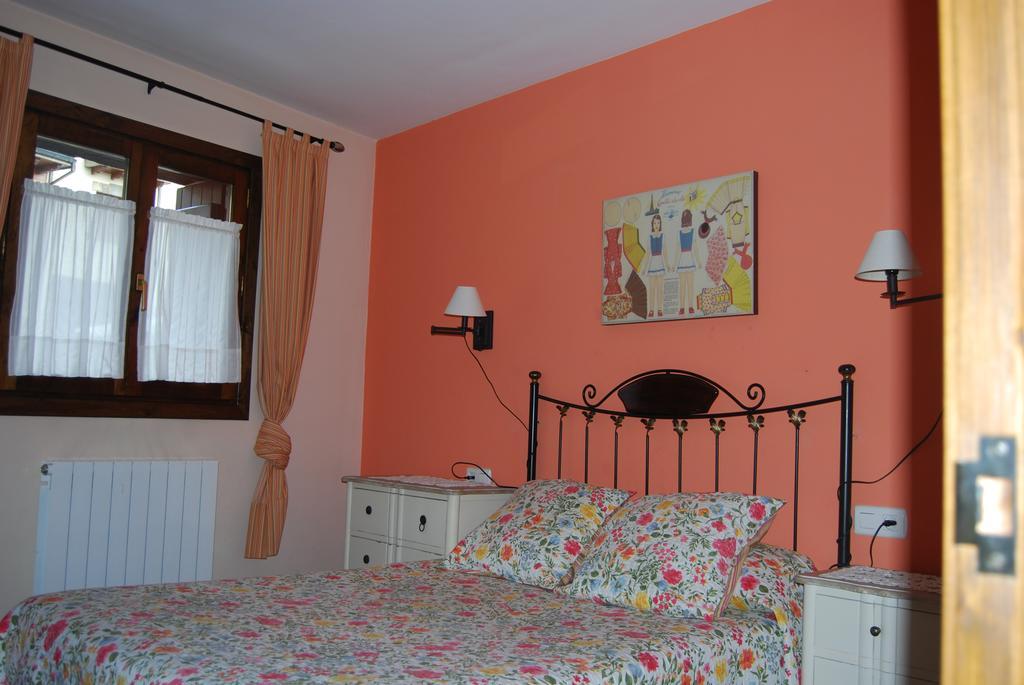 Apartamentos Casa Isabale Бьескас Номер фото